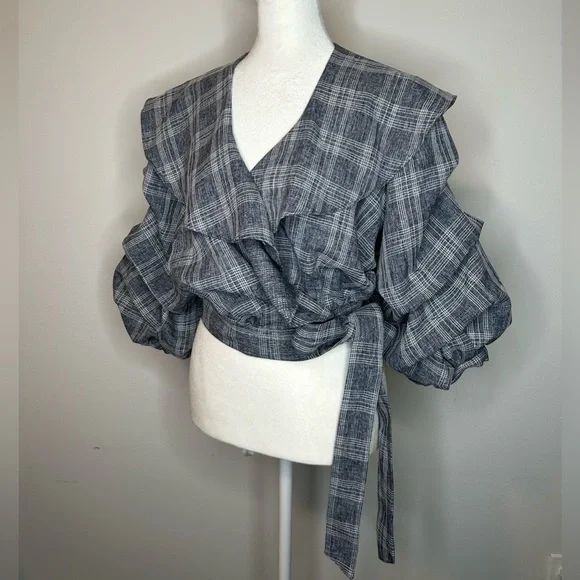 Cqbycq plaid puff shoulder wrap top Size Medium blouse - Picture 10 of 10